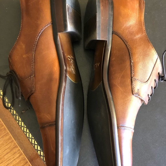 Brown Aldo men’s lace ups 10.5 dress shoes - Picture 3 of 11